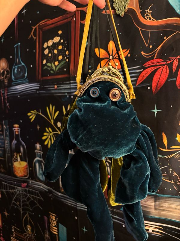 Blue Velvet, Frog Coin Purse Made To Order 3 1/2 Inch Clasp