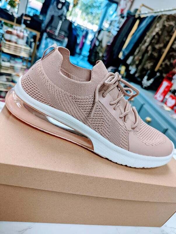 Rose Sneakers