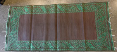 Eni - Colored Floor Mat