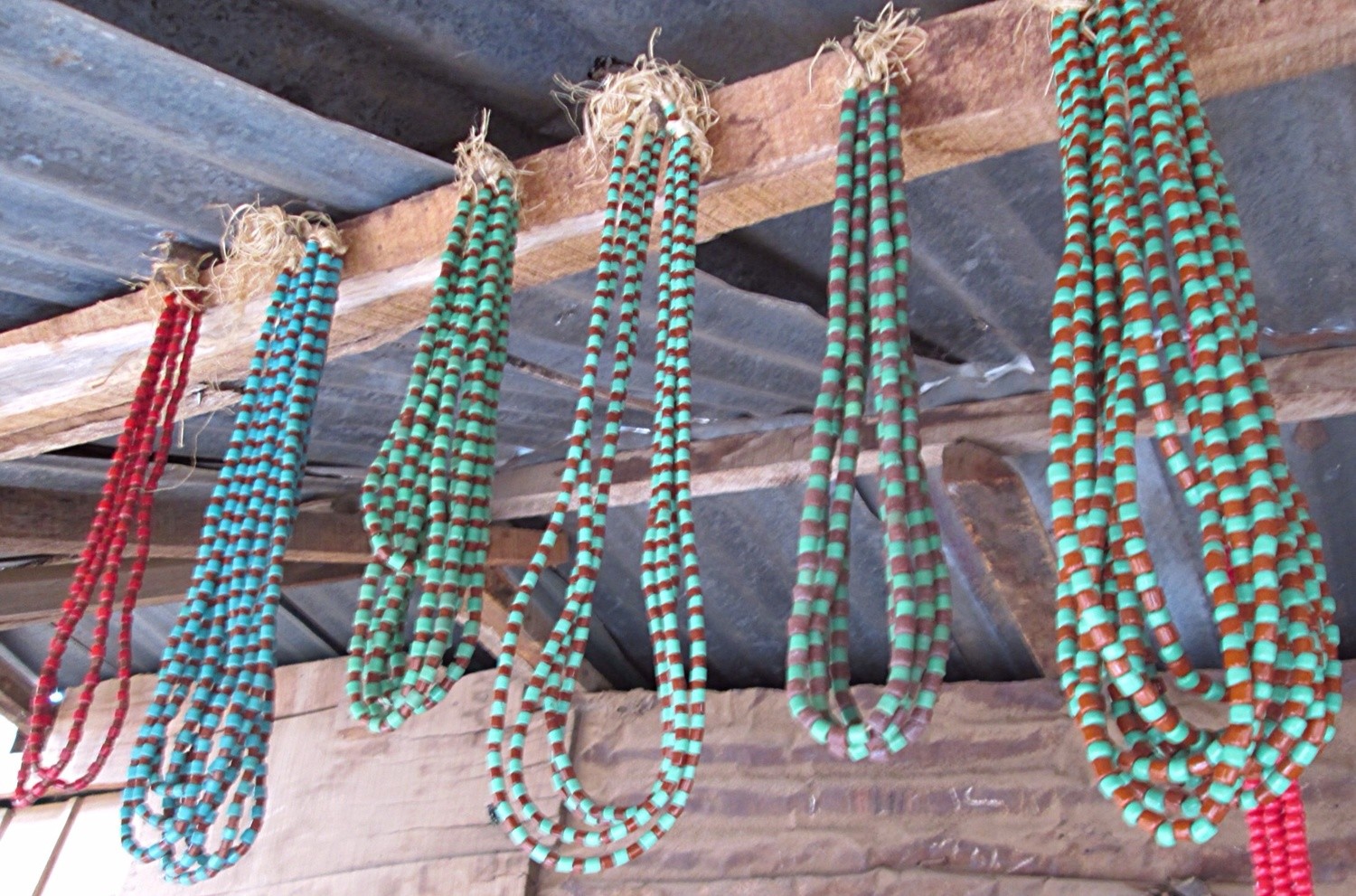 Bead Necklace - Cylinder Shaped Bead (Medium Size)