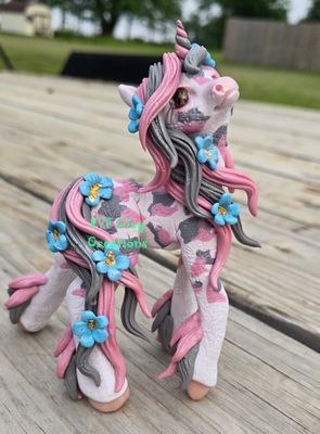 Chantilly lace unicorn