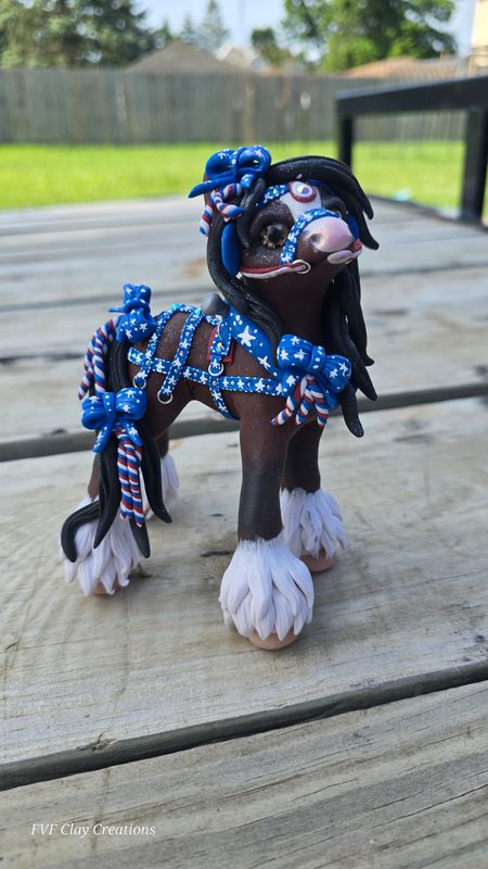 Harness pony
