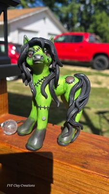 Frankie pony