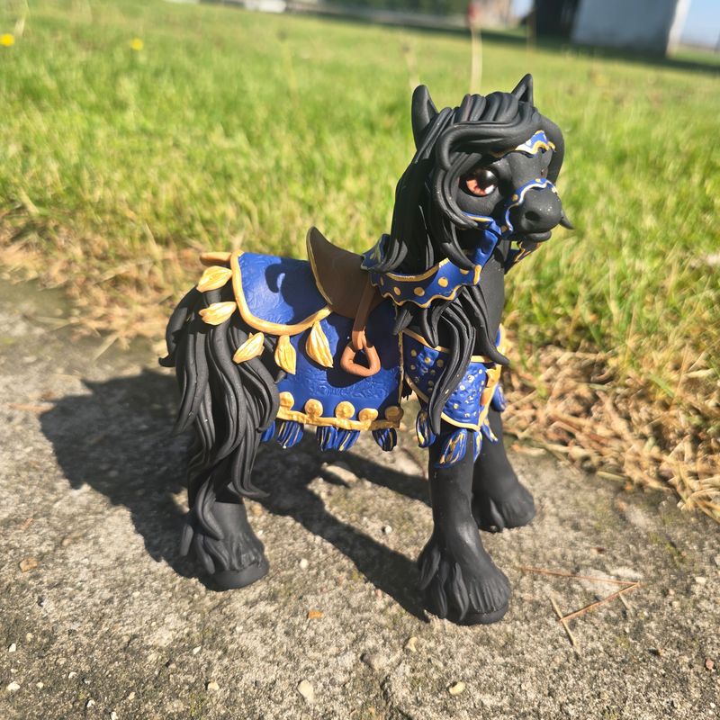 Knight pony