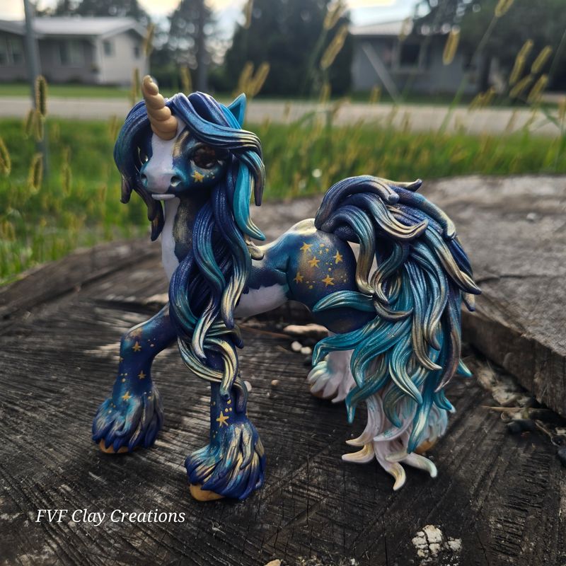 Blue star pinto pony