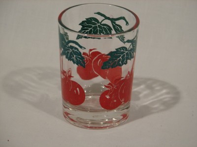 Federal Glass Small Juice Glass Tomato on the Vine Design Red Green Vintage