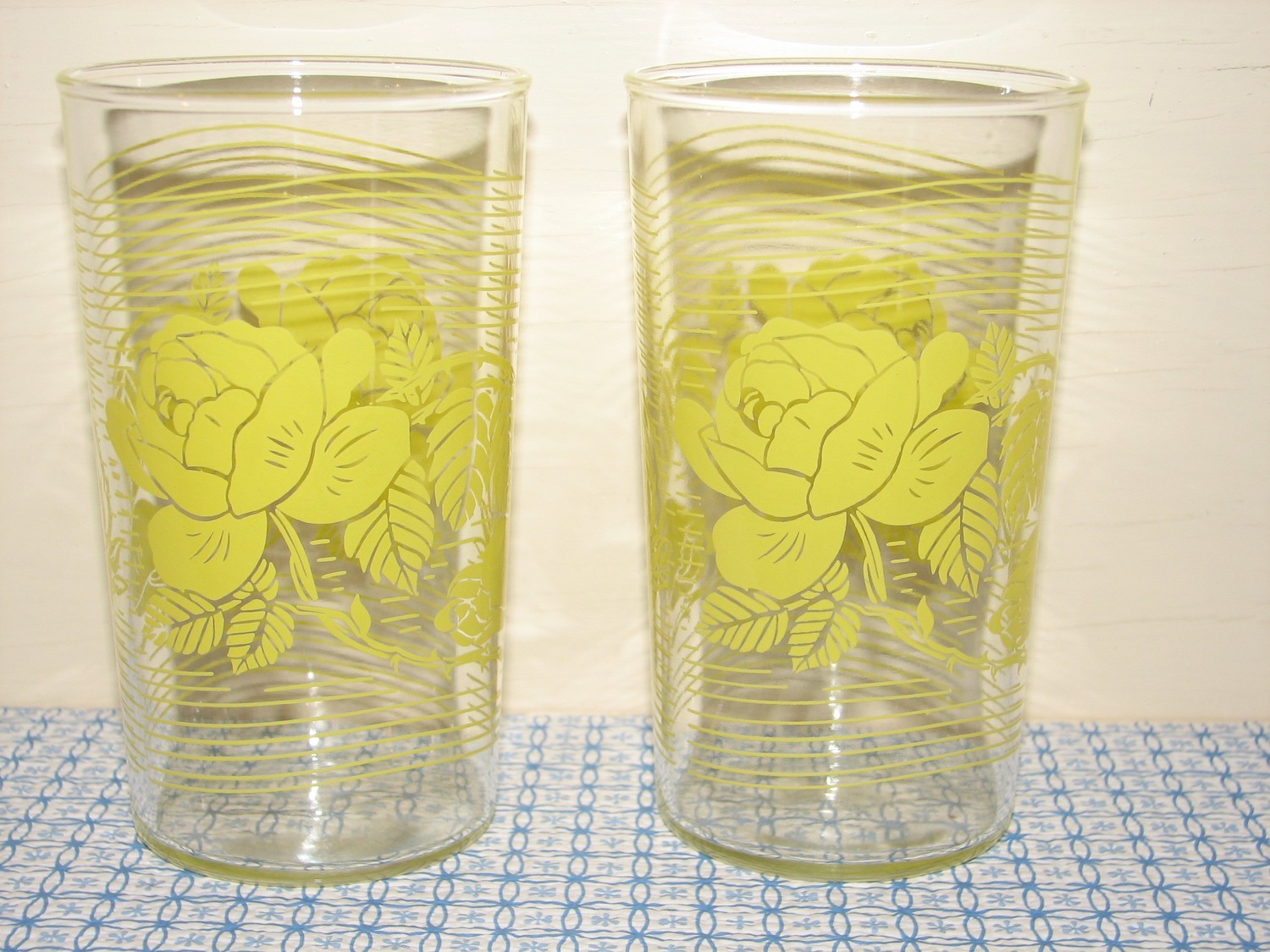 Libbey Glasses, Yellow Rose with wave design