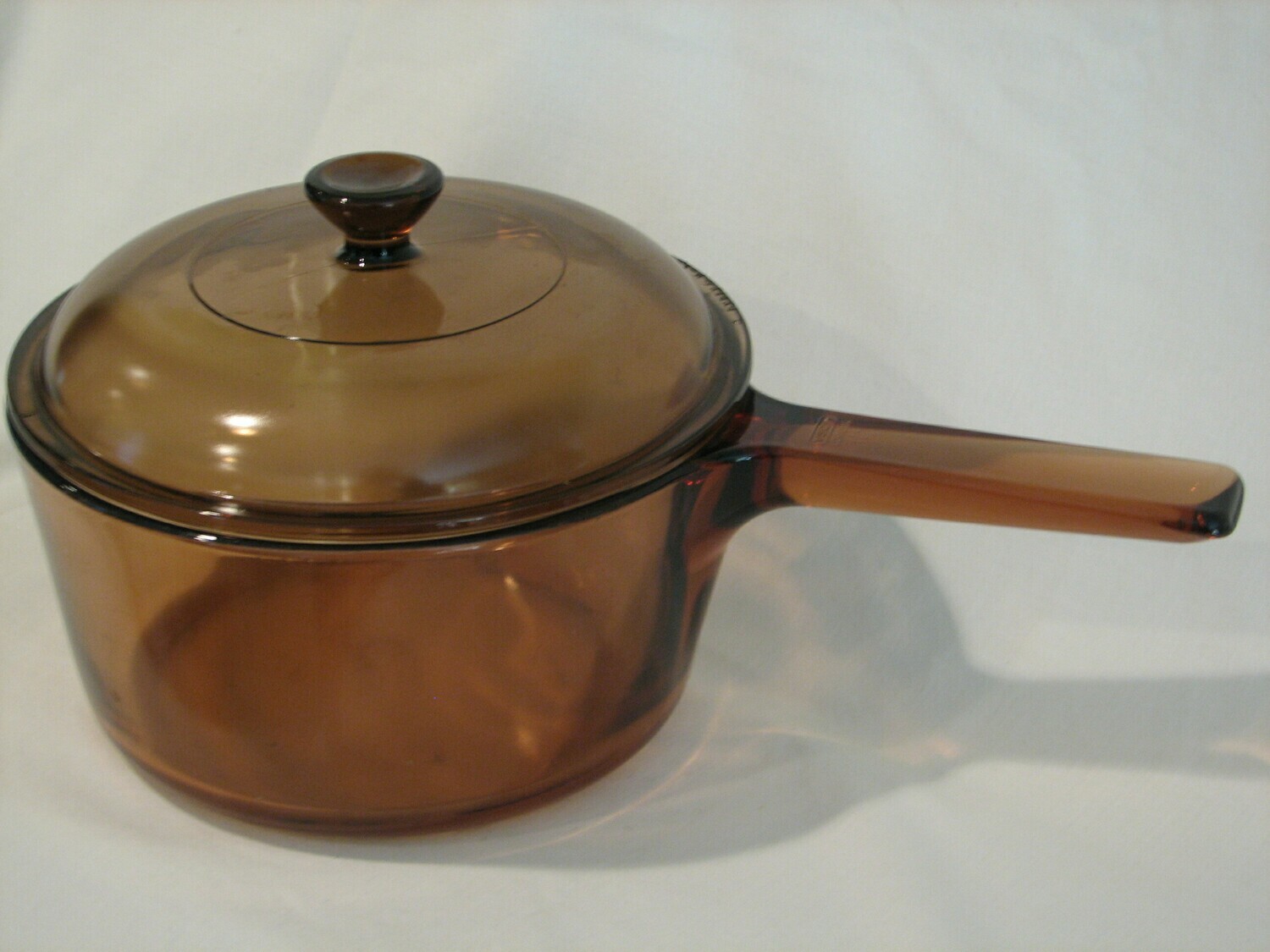 Corning Ware Visions 1.5 Qt Saucepan W/Lid,  Amber