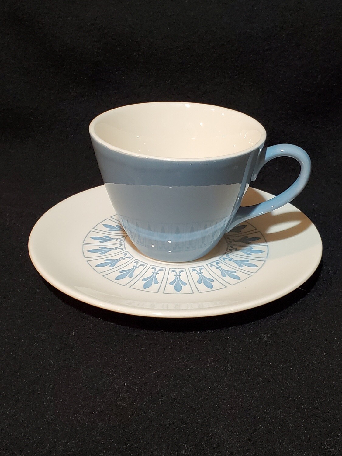 Richelieu by Homer Laughlin, Cup & Saucer Set, Turquoise Blue Cup with White/Blue saucer, Fleur De Lis Pattern.