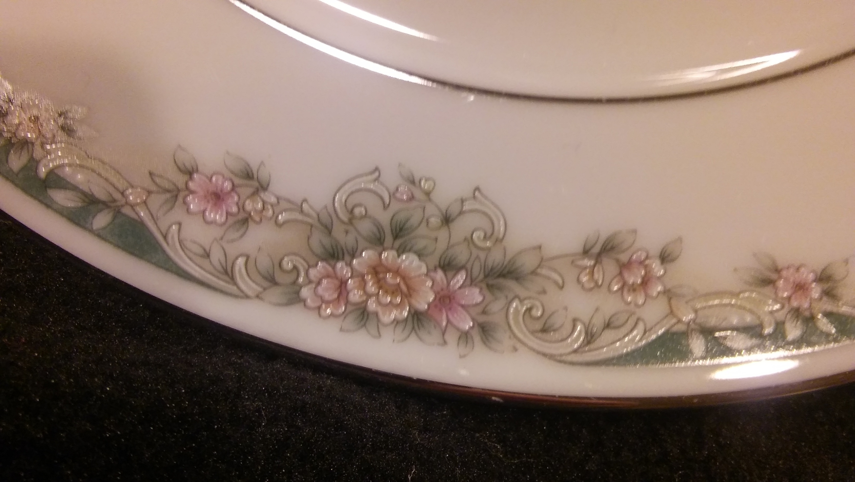 Legendary by Noritake, Salad Plate 8 1/4", Enhancement Pattern 4035