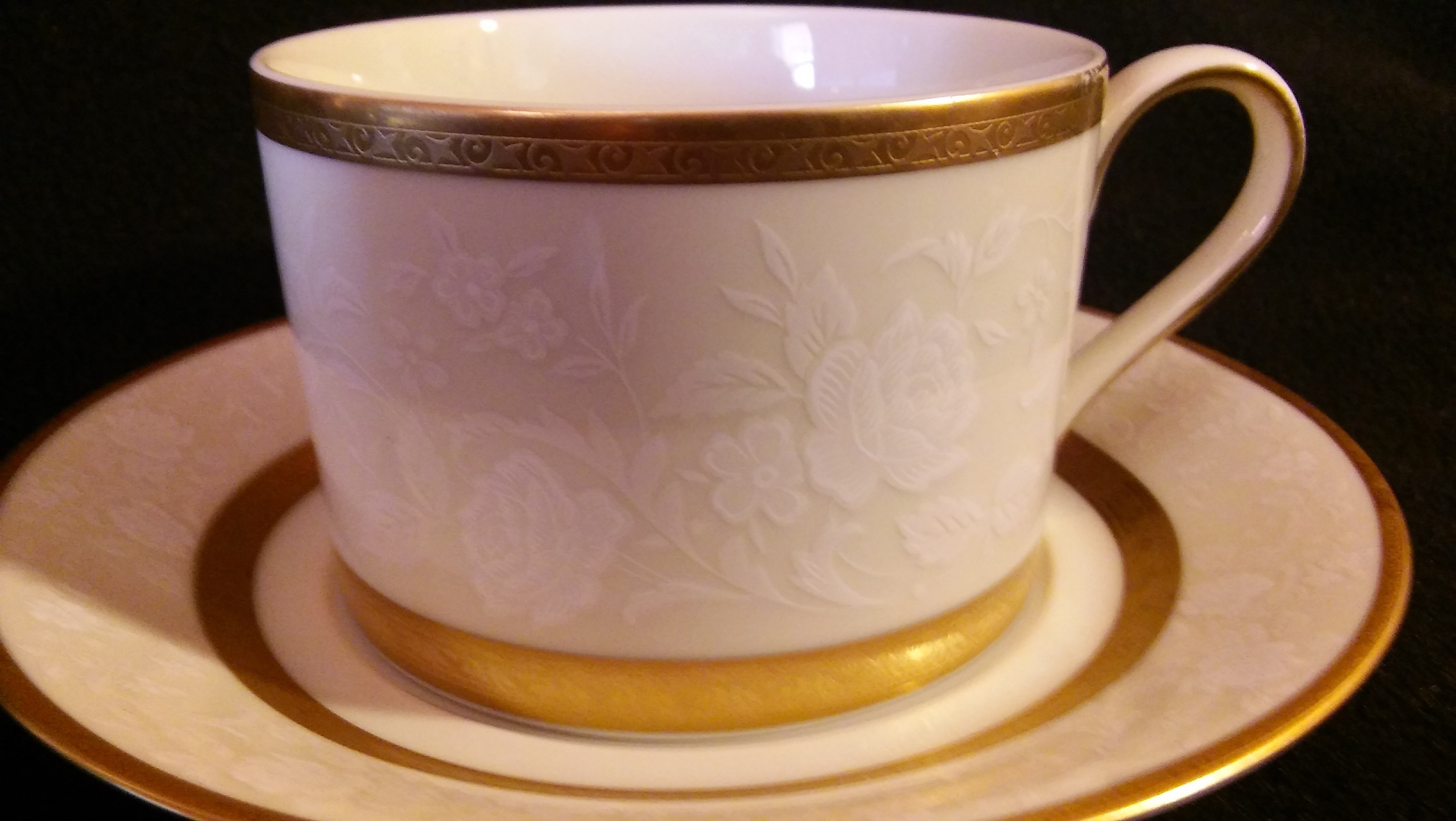 Mikasa Fine China, Flat Cup &amp; Saucer, Antique Lace Pattern #L5531