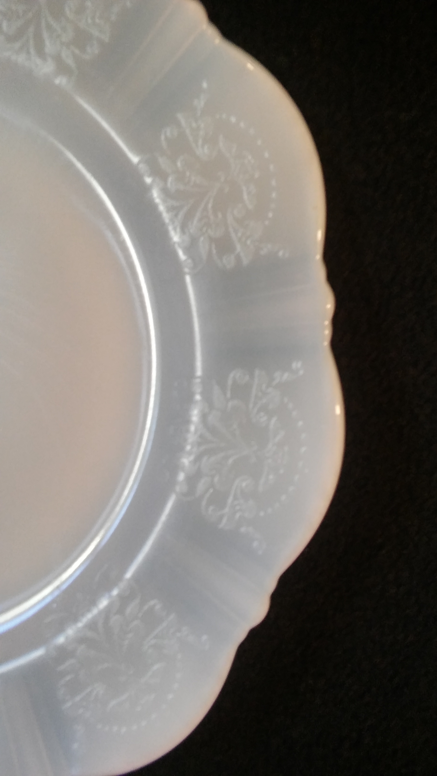 MacBeth-Evans, Luncheon Plate 9", American Sweetheart-Monax White, Depression Glass