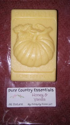 Pure Country Essentials Soap, Goats Milk, Honey & Vanilla Fragrance, Pumpkin Design