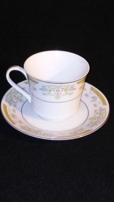 Signature Collection, Flat Cup & Saucer, Coronet Pattern #117