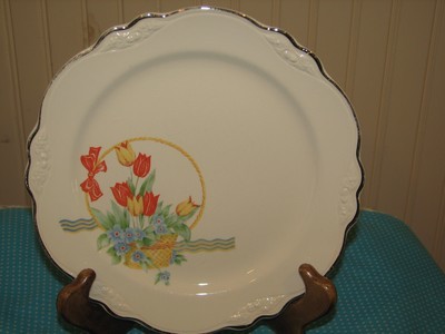 Homer Laughlin Virginia Rose Luncheon Plate, Tulips in Basket Pattern