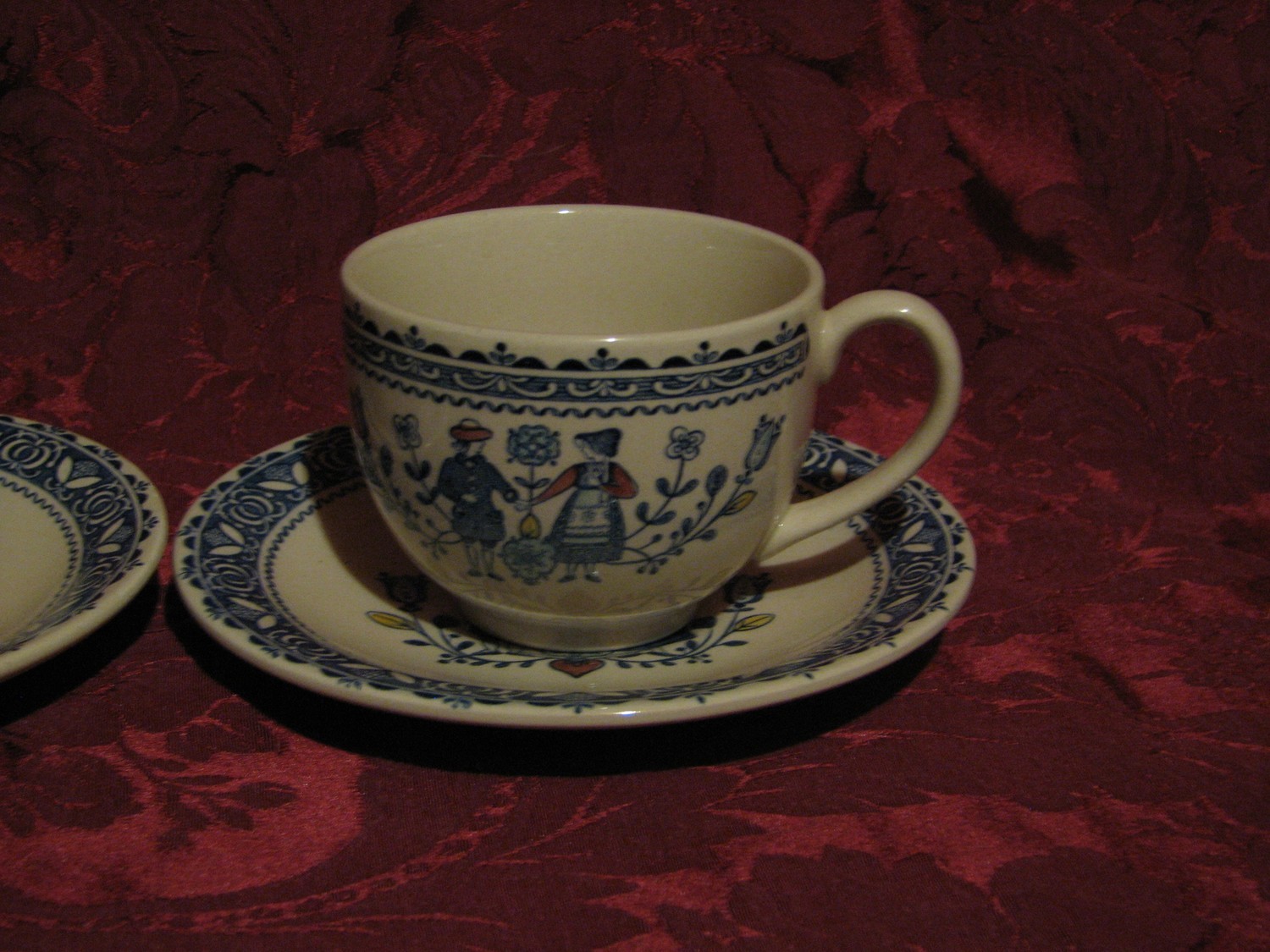 Johnson Brothers, Hearts & Flowers, Cup & Saucer
