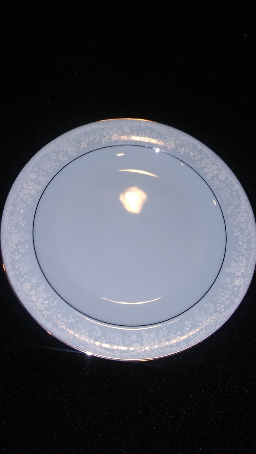 Noritake China, Fidelity Pattern #8003W81, Dinner Plate 10 3/8&quot;