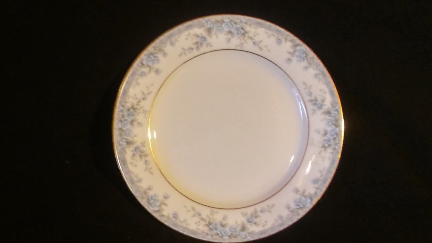 Noritake Contemporary, Salad Plate 8 3/8&quot;, Avalon Pattern #3390