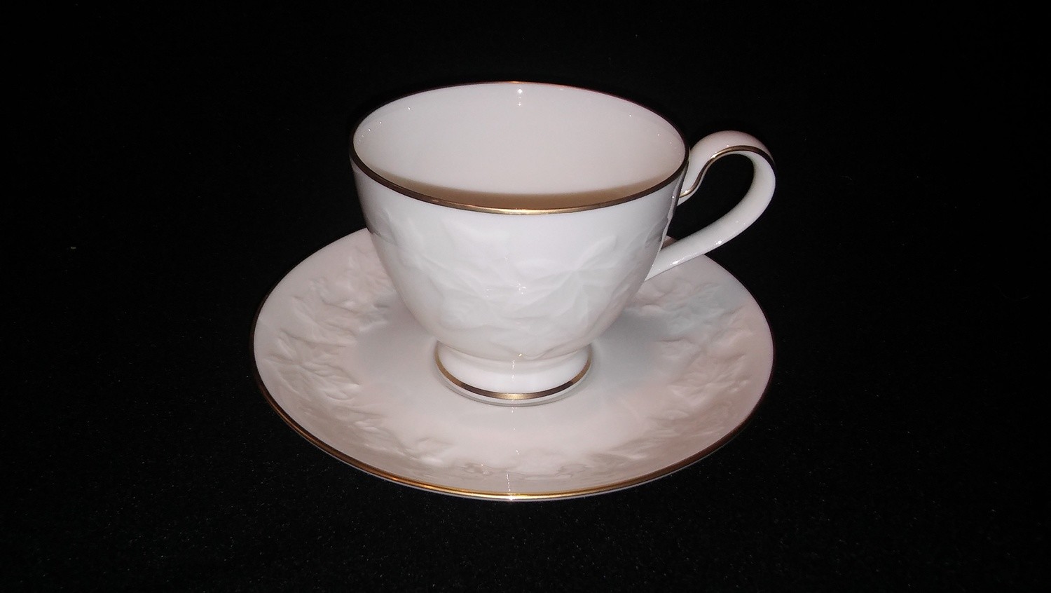 Noritake Ivory China Footed Cup & Saucer Halls Of Ivy #7341