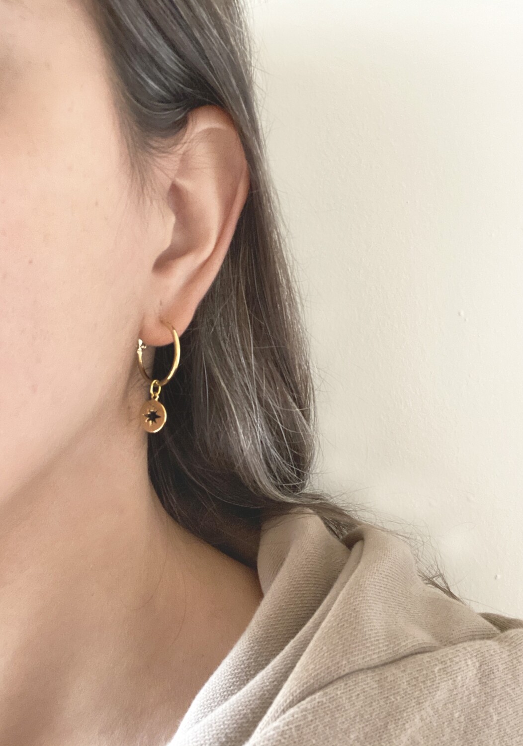 Hollow Star (Earrings)