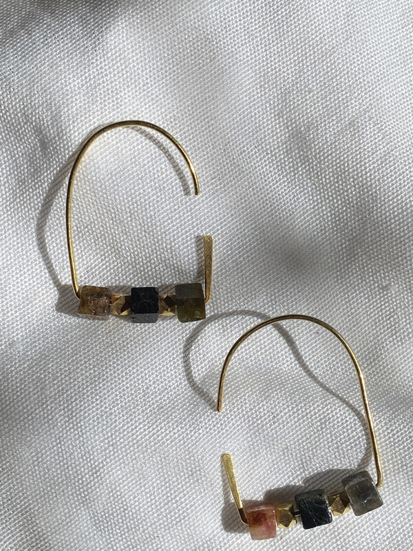 Crown (earring)