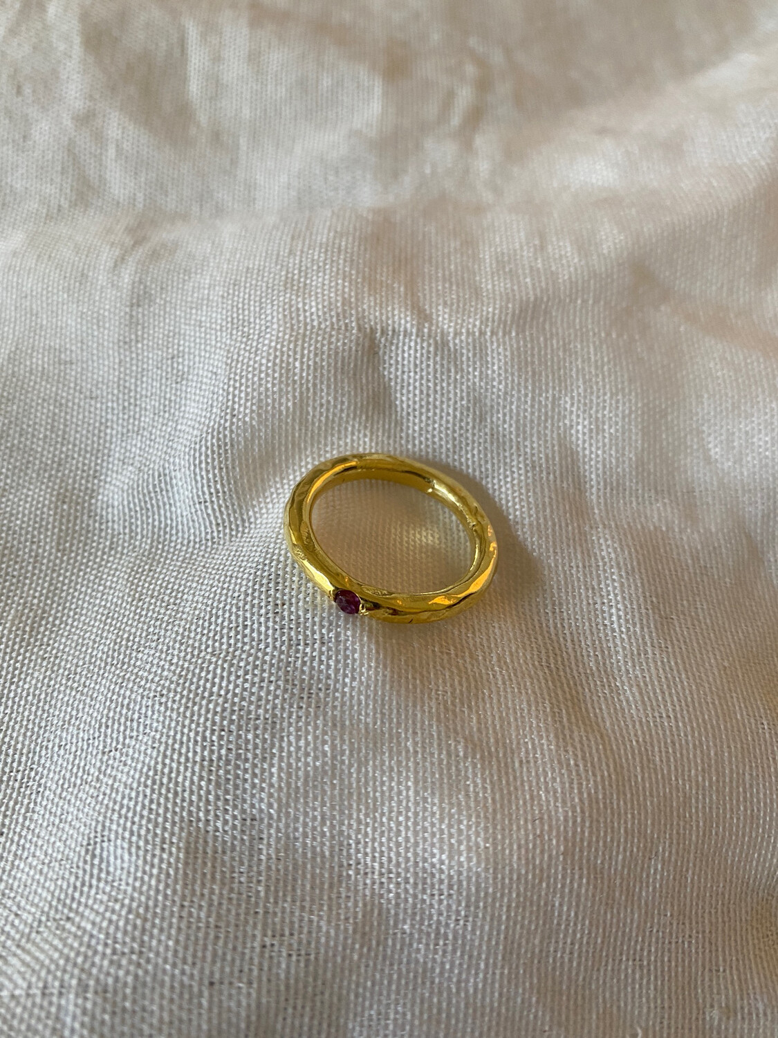 Love (Ring)