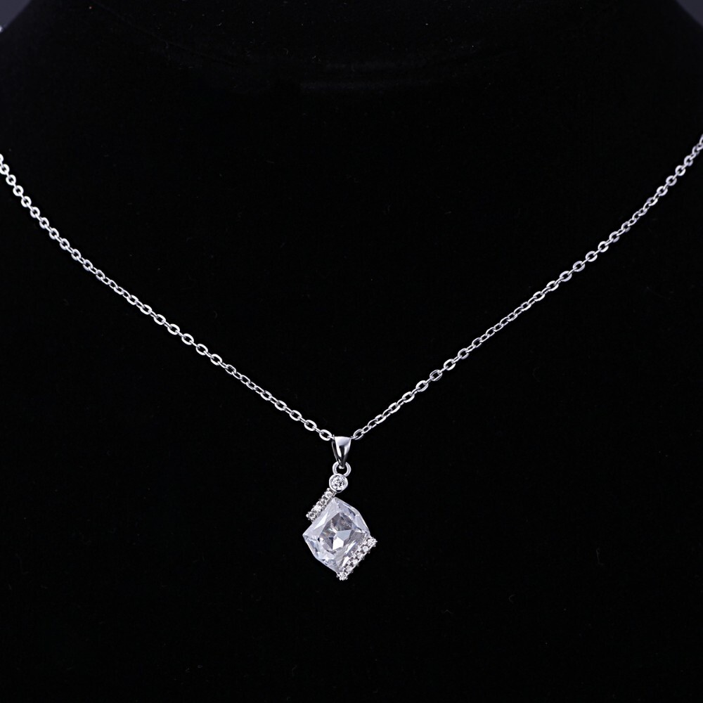 Shop Sterling Silver Necklace in Dubai 