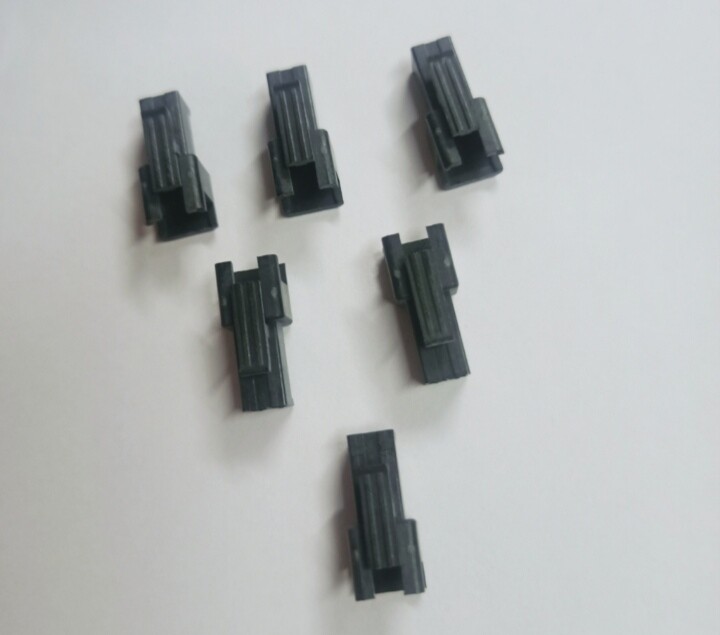 (RMCNN3) 2 PIN MALE COVER(50 PIECE)