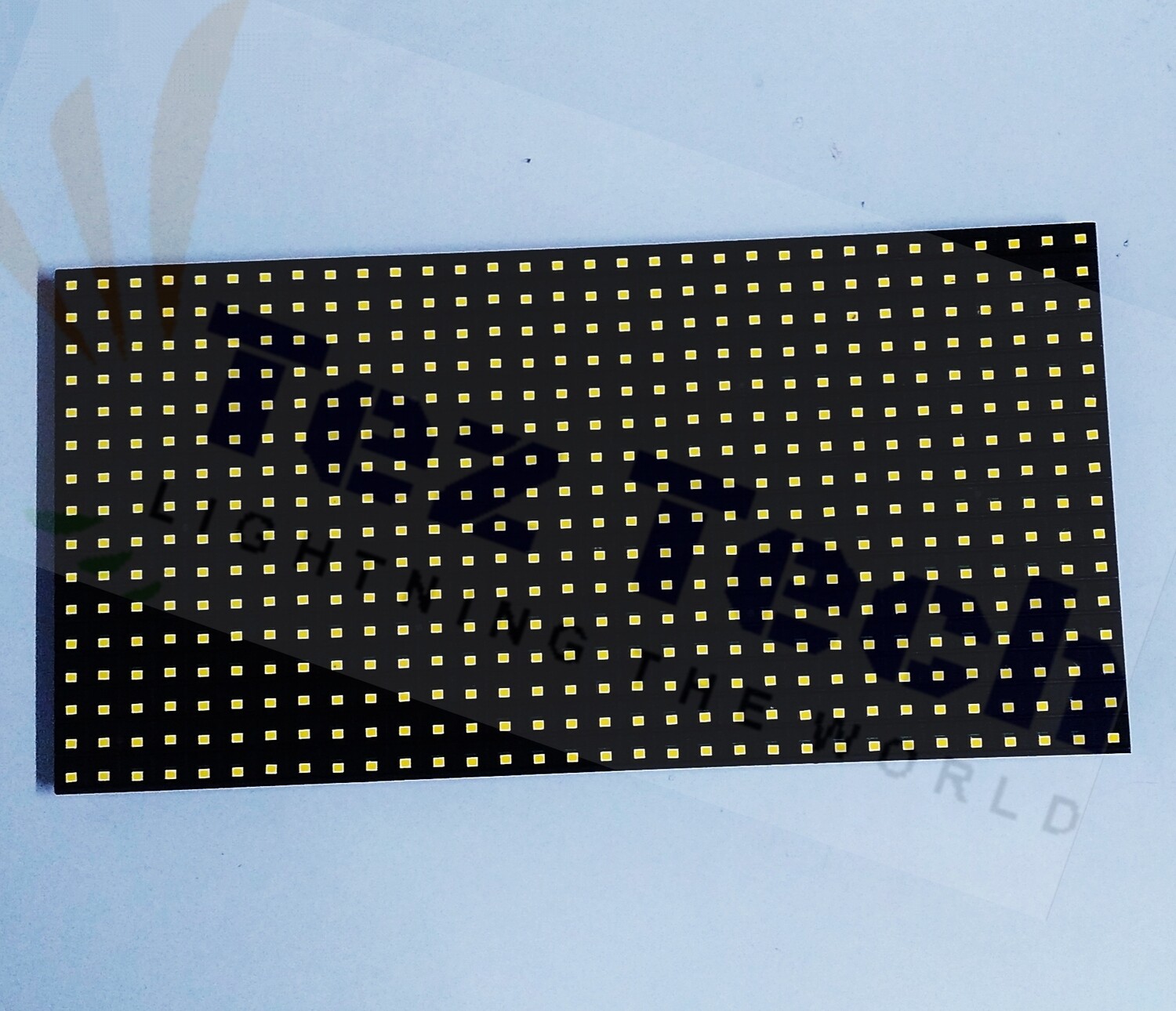 (LM7) P10 YELLOW SMD 16X32 LED 0.5X1 FEET