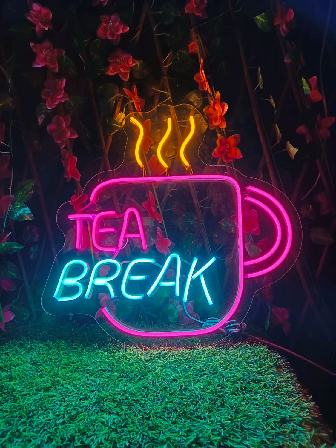 (NB12) TEA BREAK NEON BOARD