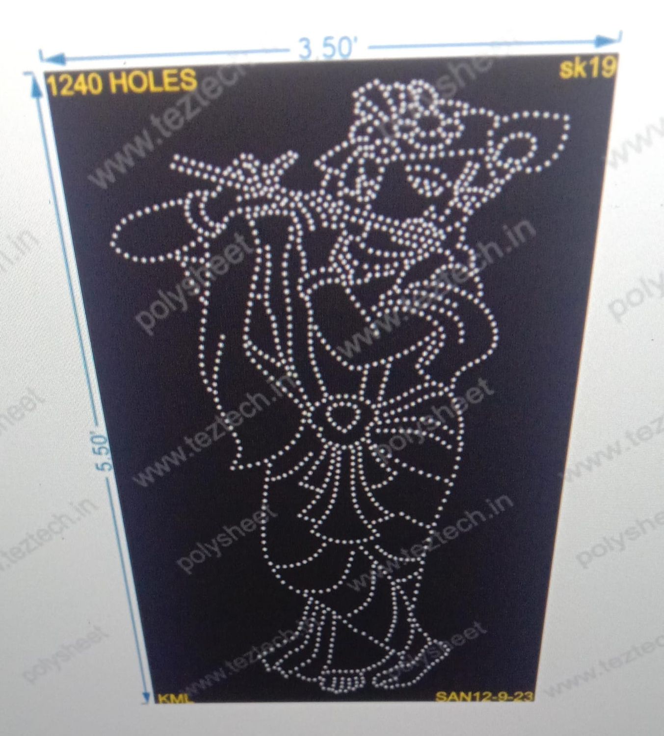 SK19 SHREE KRISHNA 5.5X3.5 FEET 1240 HOLES