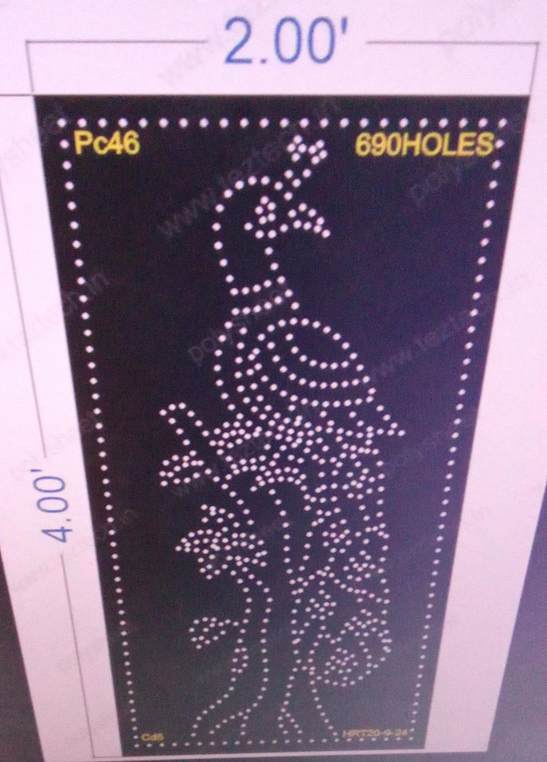 PC46 PEACOCK 4X2 FEET 690 HOLES