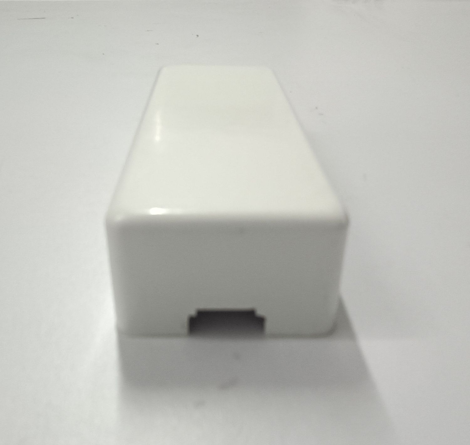 (ENL25) WHITE ENCLOSURES (7CM X 2CM X 3CM)