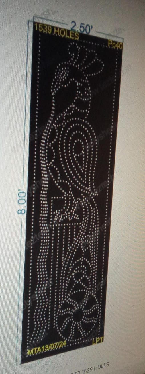 PC40 PEACOCK 8X2.5 FEET 1539 HOLES