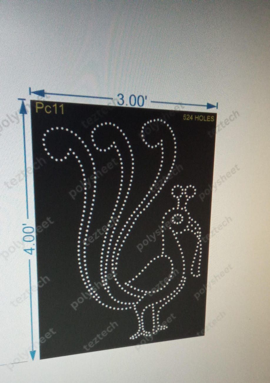 PC11 PEACOCK WITH POT 4X3 FEET 524 HOLES
