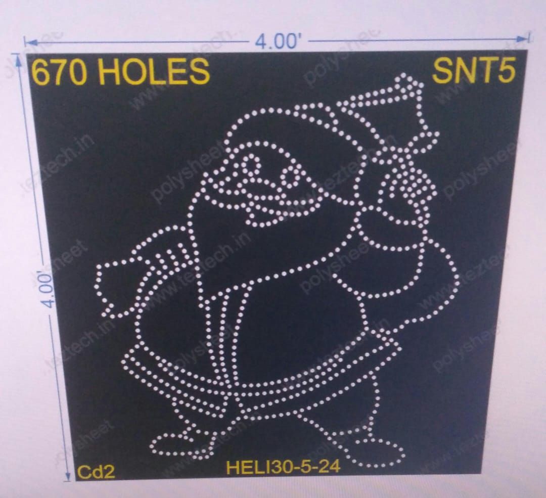SNT5 SANTA CLAUS 4X4FT 670 HOLES