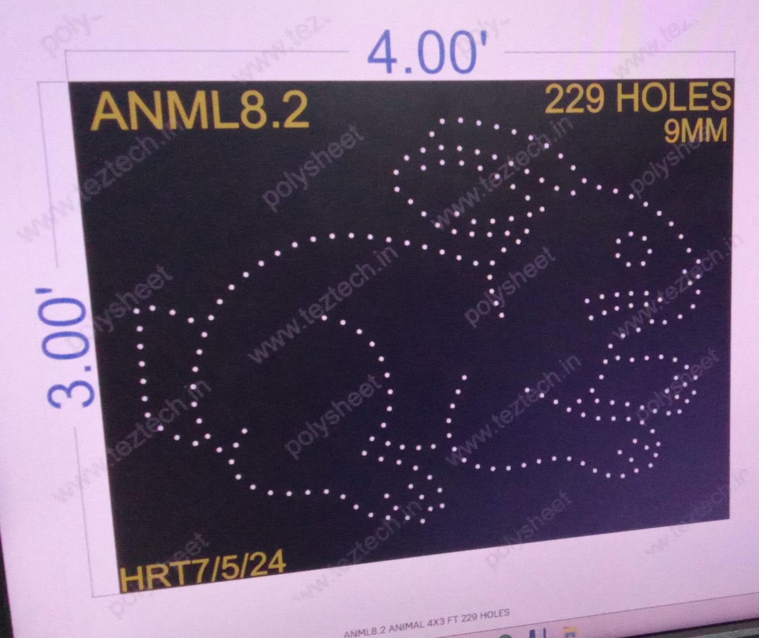 ANML8.2  ANIMAL 4X3 FT 229 HOLES