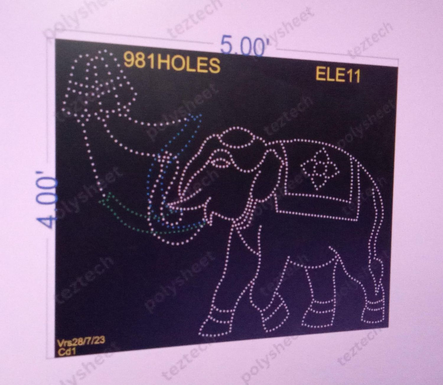 ELE11 ELEPHANT WITH BELL 4X5 FEET  981 HOLES