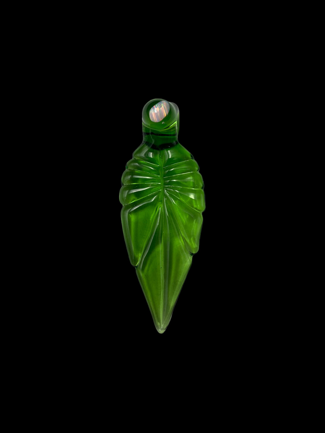 Obi Wook Glass (DE) - Green Leaf w/ Opal Pendant