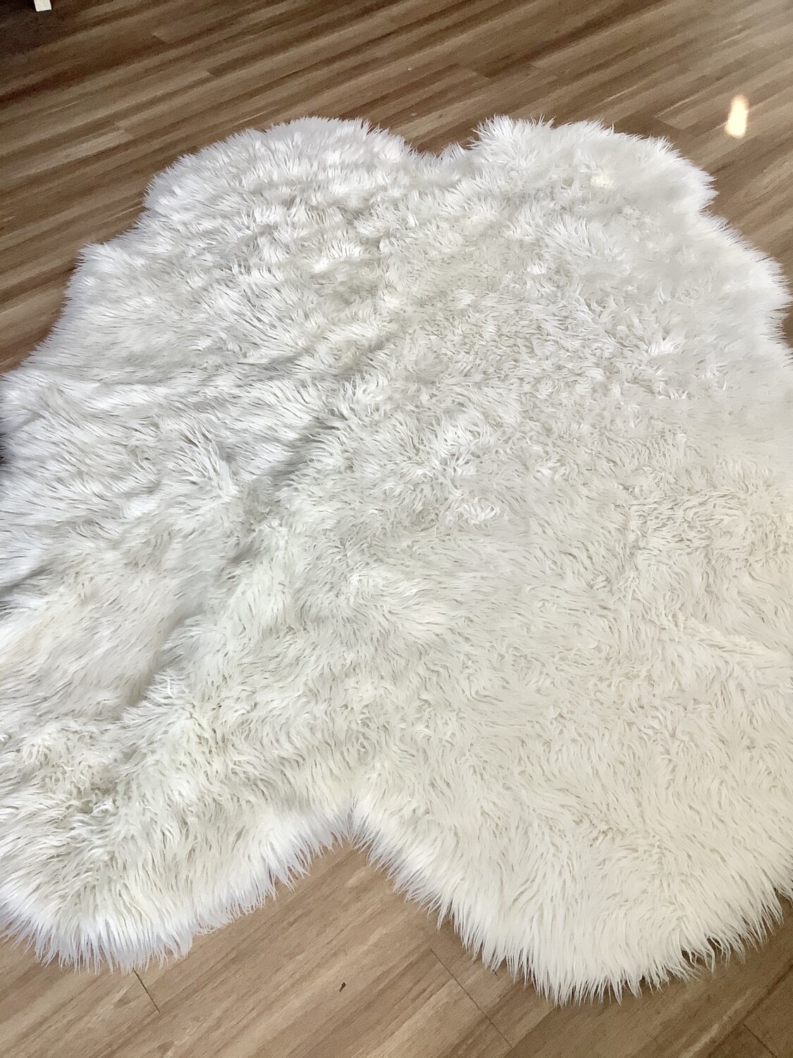 White Faux Fur Area Rug 4x6