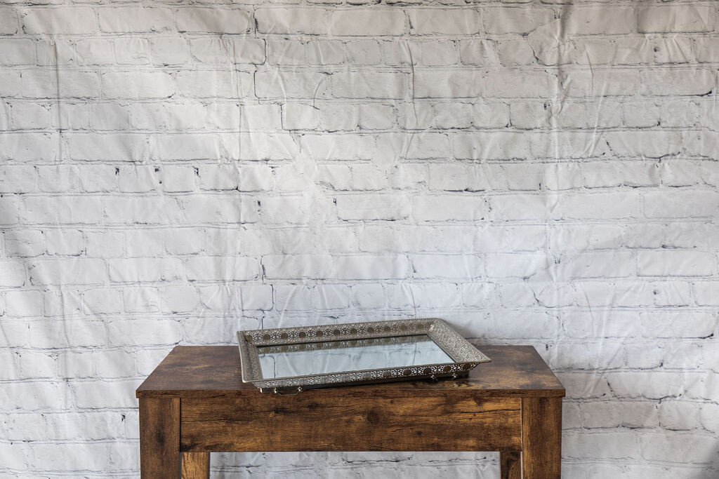 Detailed Mirrored Tray