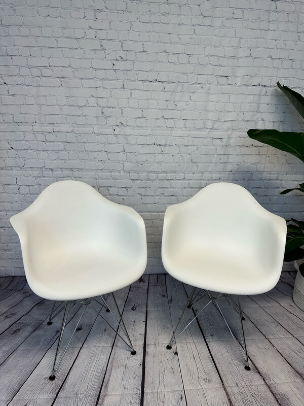 White Structube Eiffel Dining or Accent Chair - Set Of 2