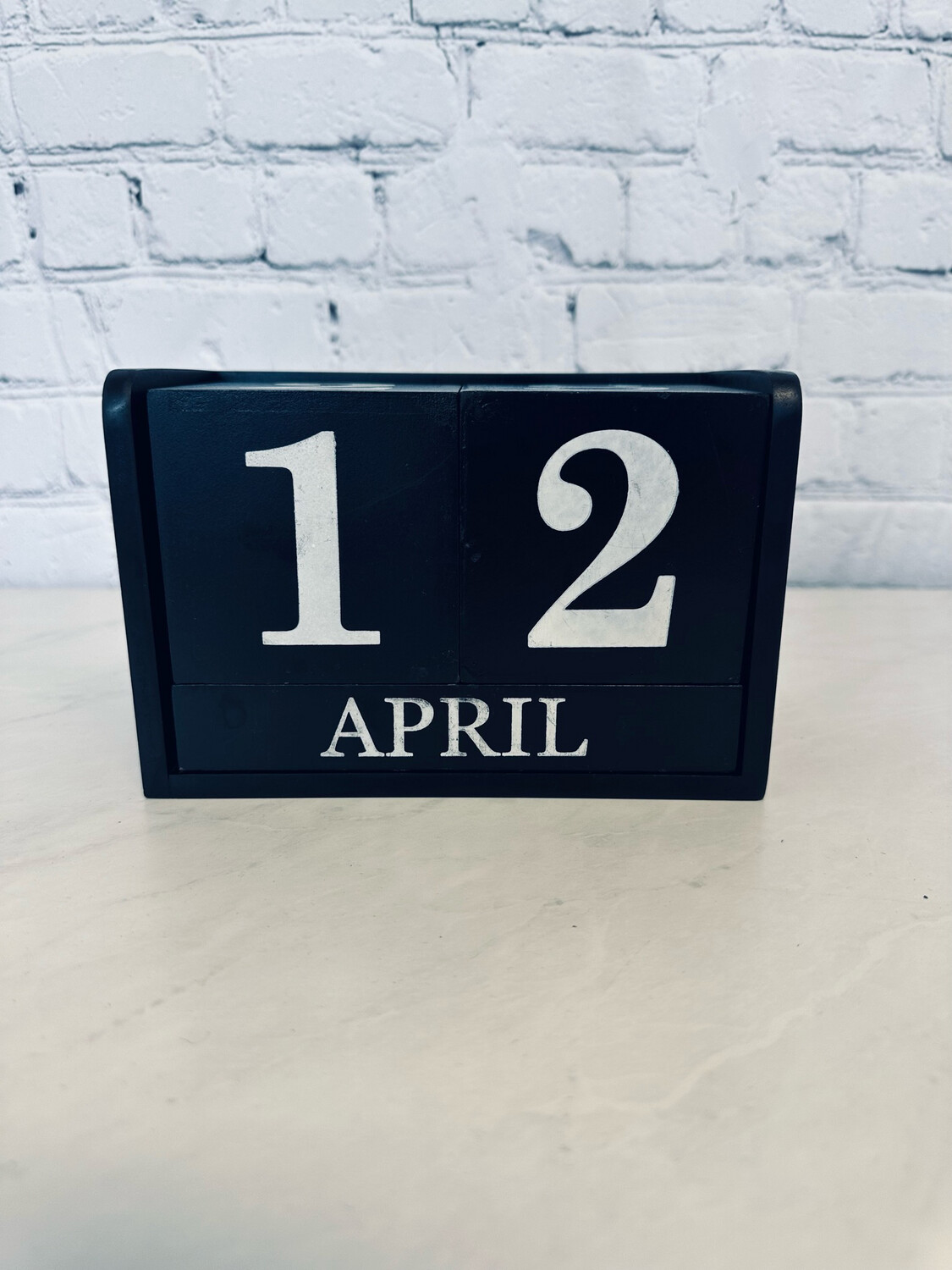 Calendar Shelf Decor