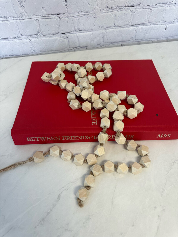 Beige Geometric Table Beads