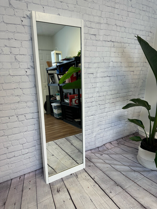 White Ladder Standing Mirror