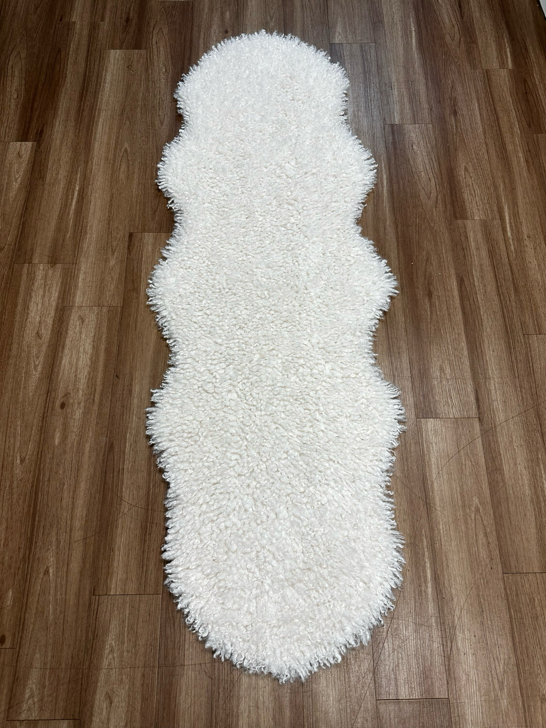 Long White Faux Sheep Fur Area Rug 2x6