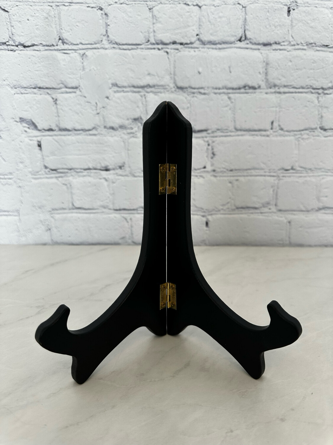 Black Easel
