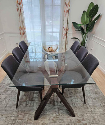8 Seat Table