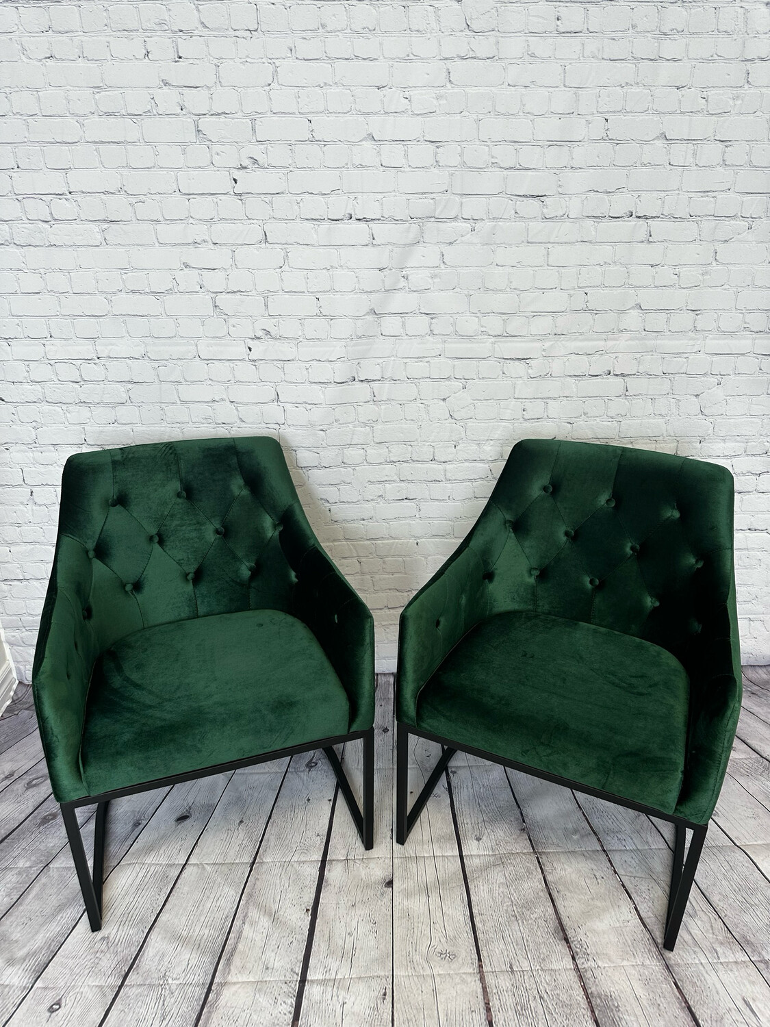 Emerald Green Velvet Accent Chair - Set Of 2