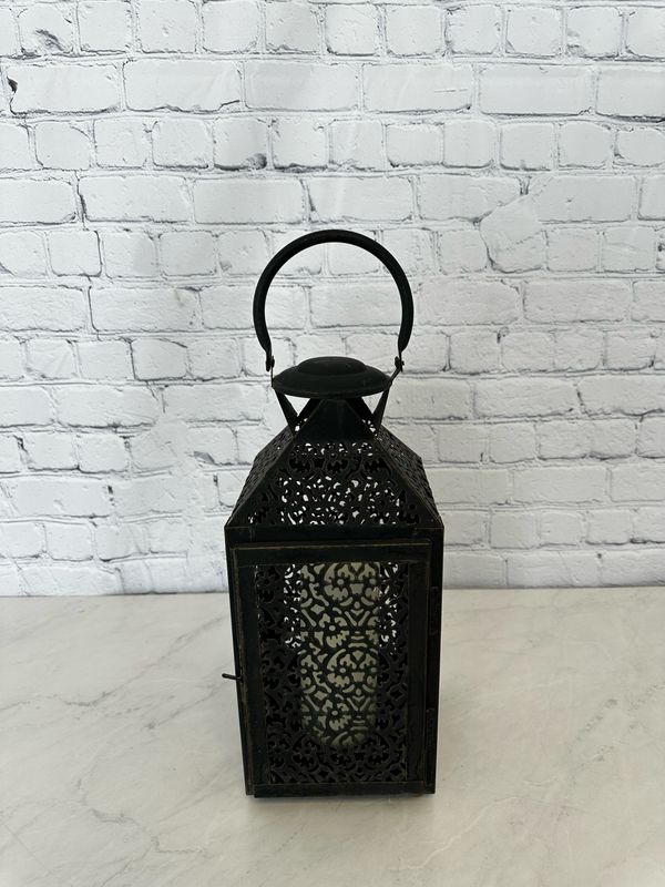 Black Metal Lantern